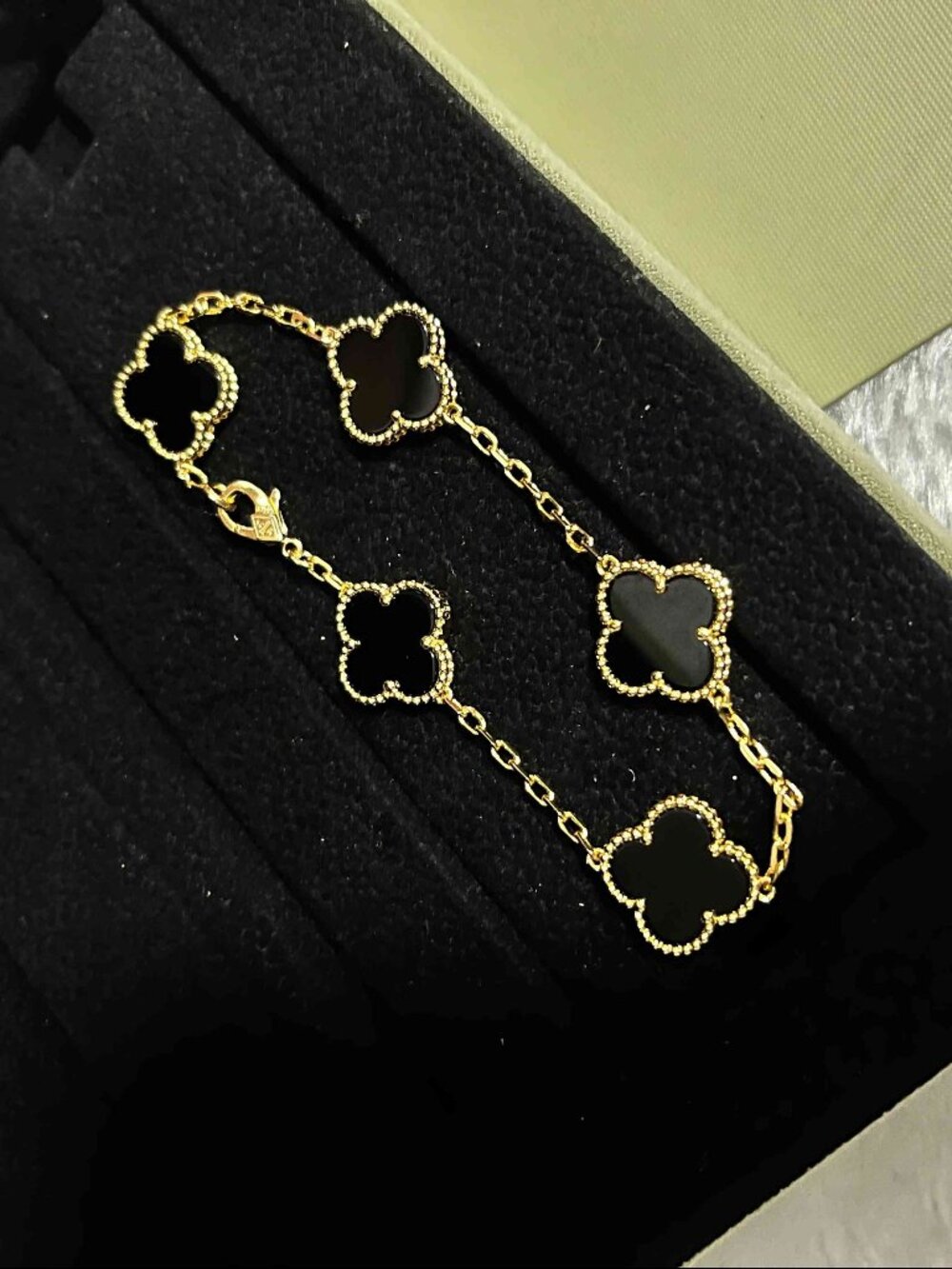 Van Cleef & Arpels 18k yellow gold tiger eye alhambra bracelet